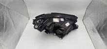 Laden Sie das Bild in den Galerie-Viewer, Frontscheinwerfer Mercedes-Benz A2139067509 LED Links Scheinwerfer Headlight SCH9163866112an