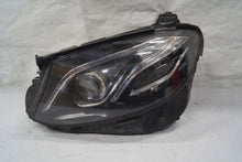 Laden Sie das Bild in den Galerie-Viewer, Frontscheinwerfer Mercedes-Benz W213 A2139067506 Links Scheinwerfer Headlight SCH1251317805ji
