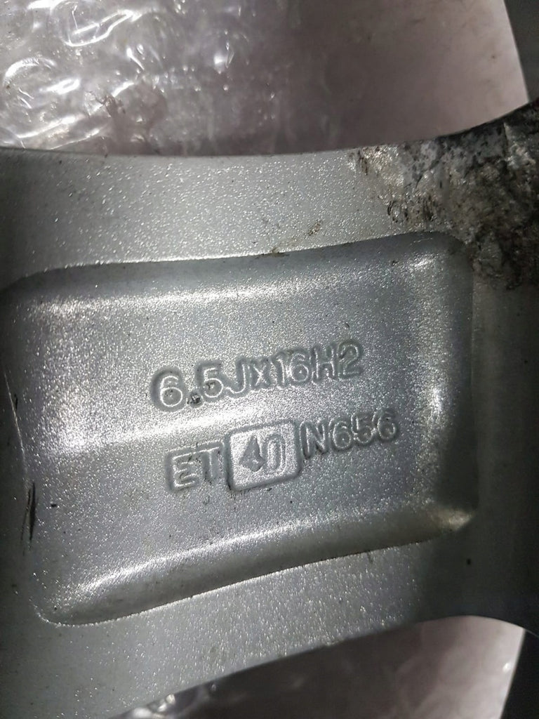 4x Alufelge 16 Zoll 6.5" 4x100 40ET Glanz KBA47057 Renault Clio III Captur