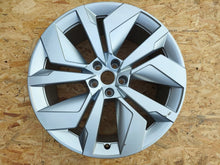 Load image into Gallery viewer, 1x Alufelge 20 Zoll 9.0" 5x112 42ET Glanz Silber 5LA601025CA Skoda Enyaq FEL1527243285kq