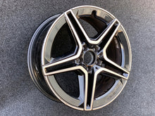 Load image into Gallery viewer, 1x Alufelge 19 Zoll 7.5" 5x112 53ET Glanz Schwarz A2474011500 Mercedes-Benz W247 FEL5404568948wf