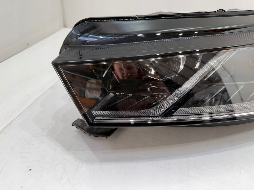 Frontscheinwerfer Skoda Octavia IV 5E4941015B Full LED Links Headlight SCH5230371153cw