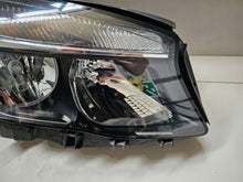 Laden Sie das Bild in den Galerie-Viewer, Frontscheinwerfer Mercedes-Benz X156 A1569061200 Rechts Scheinwerfer Headlight SCH6005539885bk