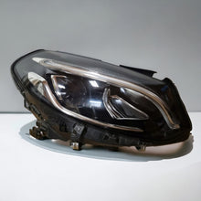 Laden Sie das Bild in den Galerie-Viewer, Frontscheinwerfer Mercedes-Benz W246 A2469065401 LED Rechts Headlight