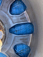 Load image into Gallery viewer, 1x Alufelge 16 Zoll 6.0" 4x100 43ET Glanz Schwarz 1S0601025S VW Rim Wheel FEL3947283505nn