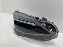 Laden Sie das Bild in den Galerie-Viewer, Frontscheinwerfer Toyota Yaris Cross 0D-312 LED Rechts Scheinwerfer Headlight SCH6225777691cn