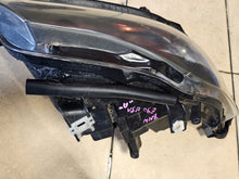 Load image into Gallery viewer, Frontscheinwerfer BMW E91 E90 Ein Satz Scheinwerfer Headlight SCH8616877508nz