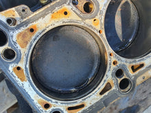 Laden Sie das Bild in den Galerie-Viewer, Motorblock Audi A4 B6 AVK 3.0 Benzin Unkomplett MOT4727287858gr