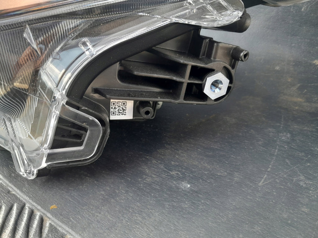 Frontscheinwerfer Toyota Corolla 81150-02T51-00 LED Links Scheinwerfer Headlight SCH3644355105xz