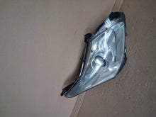 Laden Sie das Bild in den Galerie-Viewer, Frontscheinwerfer Toyota Avensis Rechts Scheinwerfer Headlight SCH7796278368jk
