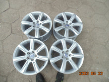 Laden Sie das Bild in den Galerie-Viewer, 4x Alufelge 17 Zoll 8.0" 5x108 42ET Glanz Silber 31362838 Volvo S90 V90 FEL9242885283rb