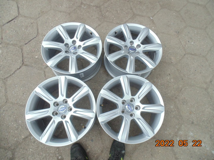 4x Alufelge 17 Zoll 8.0" 5x108 42ET Glanz Silber 31362838 Volvo S90 V90 FEL9242885283rb