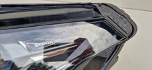 Laden Sie das Bild in den Galerie-Viewer, Frontscheinwerfer Skoda Enyaq 5LB941015B Links Scheinwerfer Headlight