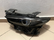 Load image into Gallery viewer, Frontscheinwerfer Mazda Bp BCJH-51040 Links Scheinwerfer Headlight SCH2547639860eb