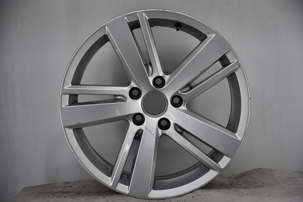 1x Alufelge 17 Zoll 8.0" 5x112 41ET Glanz Silber 1K8601025H Vw Rim Wheel FEL1906172892hc