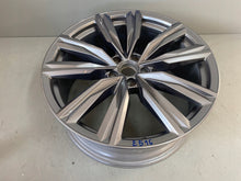 Load image into Gallery viewer, 1x Alufelge 20 Zoll 8.0" 5x112 41ET 5NA601025J VW Tiguan Rim Wheel FEL4313320254la