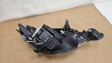 Laden Sie das Bild in den Galerie-Viewer, Frontscheinwerfer Peugeot 108 90026268 LED Links Scheinwerfer Headlight SCH1585474609kx