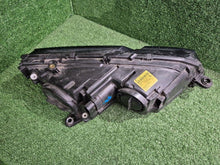 Load image into Gallery viewer, Frontscheinwerfer Skoda Octavia III Links Scheinwerfer Headlight SCH7994342578le