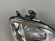 Laden Sie das Bild in den Galerie-Viewer, Frontscheinwerfer Mercedes-Benz W163 A1638202061 Rechts Scheinwerfer Headlight