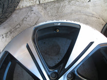 Laden Sie das Bild in den Galerie-Viewer, 1x Alufelge 19 Zoll 8.0" 5x112 49ET Audi A3 Rim Wheel FEL1067325865lv