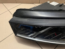 Laden Sie das Bild in den Galerie-Viewer, Frontscheinwerfer Skoda Octavia IV 5E4941015A Links Scheinwerfer Headlight SCH8302477565iw