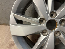 Load image into Gallery viewer, 1x Alufelge 15 Zoll 5.5" 5x112 40ET Glanz Silber 2G0601025N VW Polo Rim Wheel FEL5416158759nu