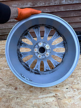 Load image into Gallery viewer, 1x Alufelge 17 Zoll 5x112 3T0601025G Skoda Superb Rim Wheel FEL3017880334jo