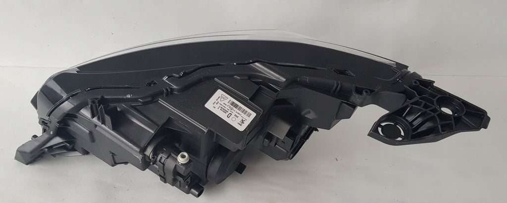 Frontscheinwerfer Peugeot 2008 II 9833036380 LED Ein Stück (Rechts oder Links)