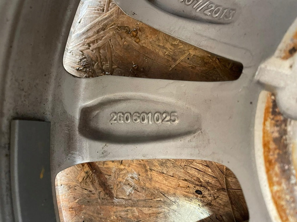 1x Alufelge 15 Zoll 5.5" 5x100 40ET Matt Silber 2G0601025 VW Polo Rim Wheel FEL4947517640wq