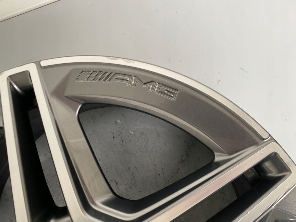 1x Alufelge 18 Zoll 7.5" 5x112 49ET Glanz Schwarz A1774011500 Mercedes-Benz Amg FEL7523647507vf