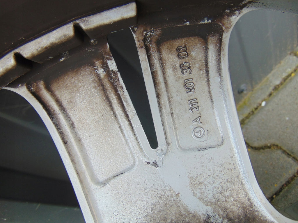 1x Alufelge 17 Zoll 8.0" 5x112 38ET A2114013602 Mercedes-Benz W211 Rim Wheel