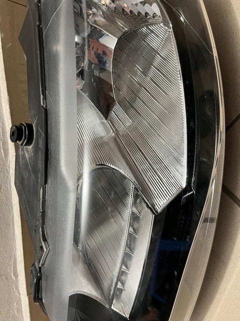 Frontscheinwerfer Skoda Rapid 5JB941015B Links Scheinwerfer Headlight SCH8213290038gl