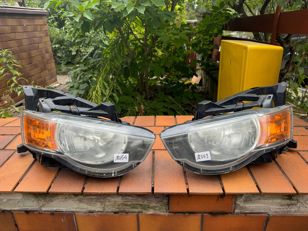 Frontscheinwerfer Mitsubishi Colt Ein Stück (Rechts oder Links) Headlight