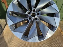Load image into Gallery viewer, 1x Alufelge 21 Zoll 5x112 5LA601025BM Skoda Enyaq Iv Rim Wheel FEL9995579864ds