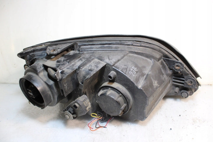 Frontscheinwerfer Kia Sorento I 921013E5XX Ein Stück (Rechts oder Links)