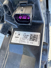 Laden Sie das Bild in den Galerie-Viewer, Frontscheinwerfer Seat Tarraco 5FJ941008H Full LED Rechts Scheinwerfer Headlight