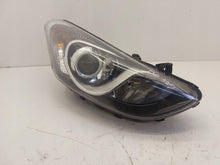 Laden Sie das Bild in den Galerie-Viewer, Frontscheinwerfer Hyundai I30 92102A6100 R009H192LJW 92102A611092102A6060 Rechts SCH7536250732sp