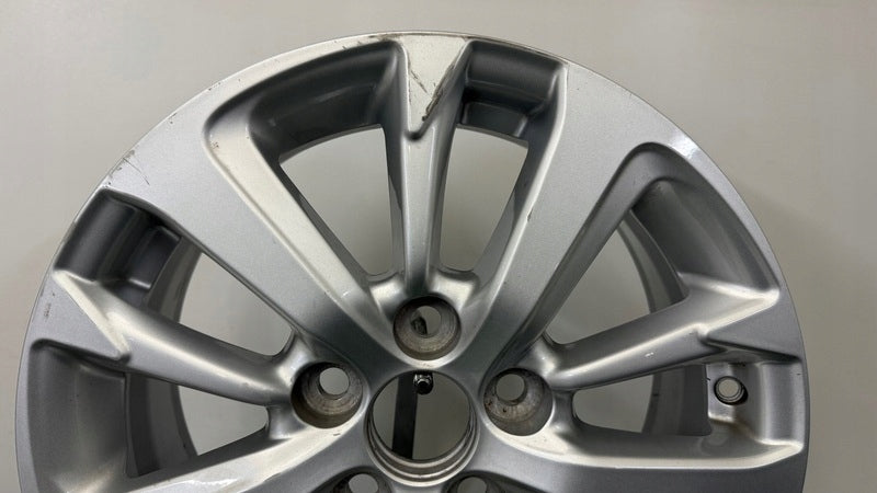 1x Alufelge 16 Zoll 6.5" 5x114.3 45ET Glanz Silber Toyota Yaris Cross Rim Wheel FEL1849480629dr