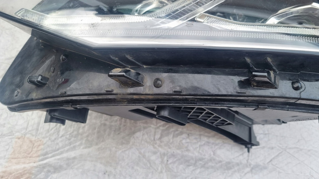 Frontscheinwerfer VW Tiguan 5NB941081G 030111923300 Links Scheinwerfer Headlight SCH2178699913it