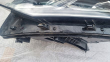 Load image into Gallery viewer, Frontscheinwerfer VW Tiguan 5NB941081G 030111923300 Links Scheinwerfer Headlight SCH2178699913it