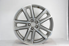 Laden Sie das Bild in den Galerie-Viewer, 1x Alufelge 18 Zoll 7.5" 5x100 46ET Matt 82A601025 Audi Rim Wheel FEL8454397325wp