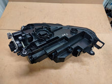 Laden Sie das Bild in den Galerie-Viewer, Frontscheinwerfer Skoda Superb 3P1941016 LED Rechts Scheinwerfer Headlight SCH6931030133fc
