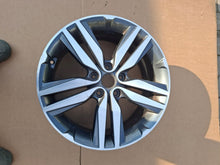 Load image into Gallery viewer, 1x Alufelge 18 Zoll 7.5" 5x114.3 55ET Glanz Grau 52910-B2400 Kia Soul Mg FEL8715978513rx
