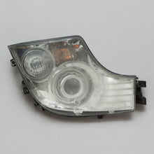 Laden Sie das Bild in den Galerie-Viewer, Frontscheinwerfer Mercedes-Benz A9608200739 Xenon Rechts Scheinwerfer Headlight