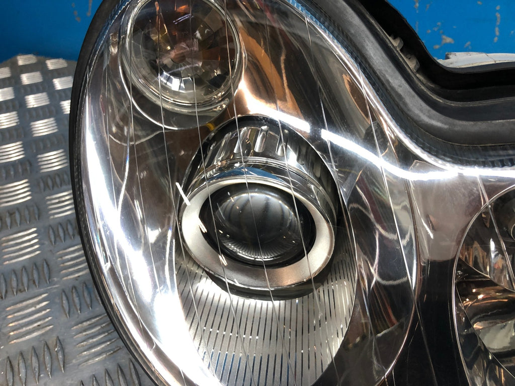 Frontscheinwerfer Mercedes-Benz W203 A2038203861 Xenon Rechts Headlight SCH1128960143se