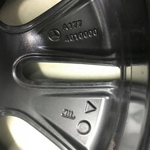 Laden Sie das Bild in den Galerie-Viewer, 1x Alufelge 16 Zoll 6.5&quot; 5x112 44ET A1774010000 Mercedes-Benz Rim Wheel