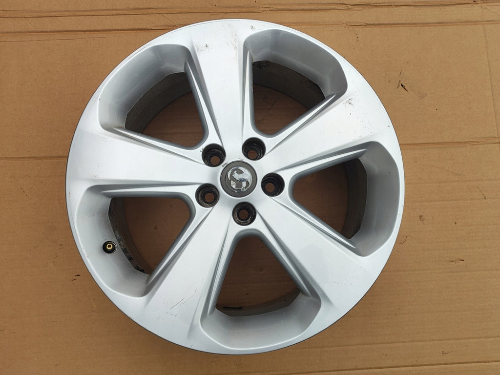 1x Alufelge 18 Zoll 7.0" 5x105 38ET Glanz Silber 95181597 Opel Mokka Rim Wheel FEL1643142781id