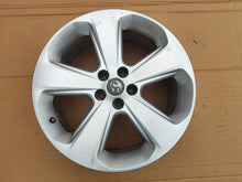Laden Sie das Bild in den Galerie-Viewer, 1x Alufelge 18 Zoll 7.0" 5x105 38ET Glanz Silber 95181597 Opel Mokka Rim Wheel FEL1643142781id