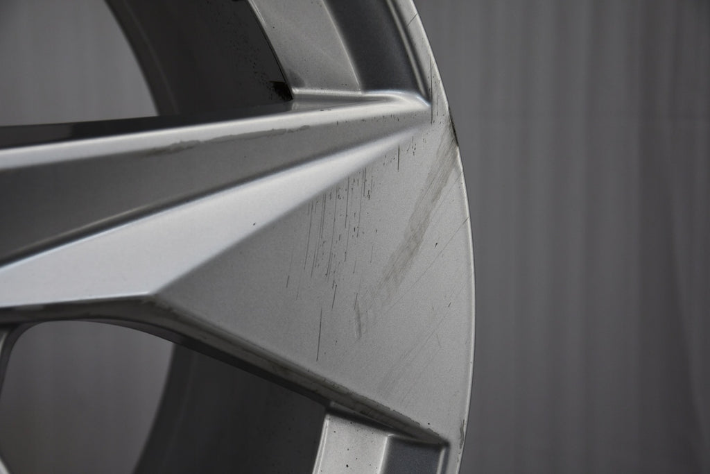 4x Alufelge 17 Zoll 8.0" 5x112 46ET Glanz Silber 8Y0601025 Audi A3 Rim Wheel FEL9519639496nh