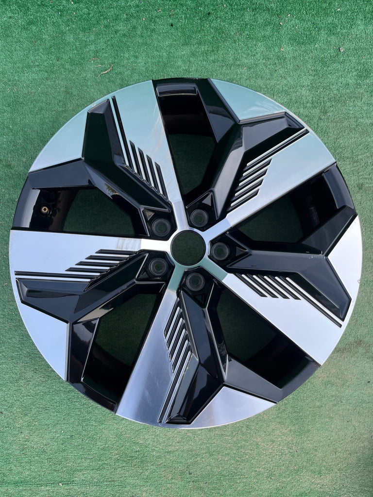 1x Alufelge 20 Zoll 7.0" 5x114.3 34ET Glanz Schwarz 403001816R Renault E-Tech FEL2531015975ue
